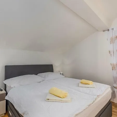 Villa Ivda In Porec Area *