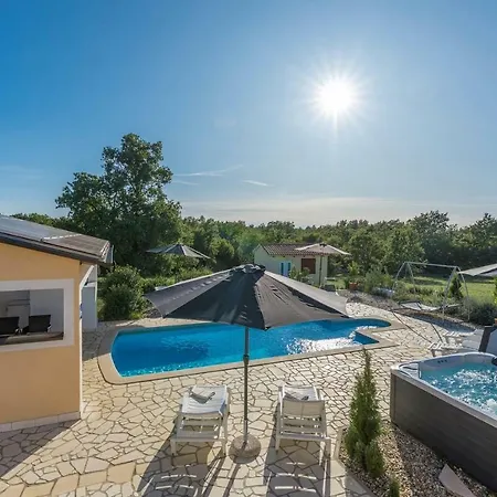 Ivda In Porec Area *